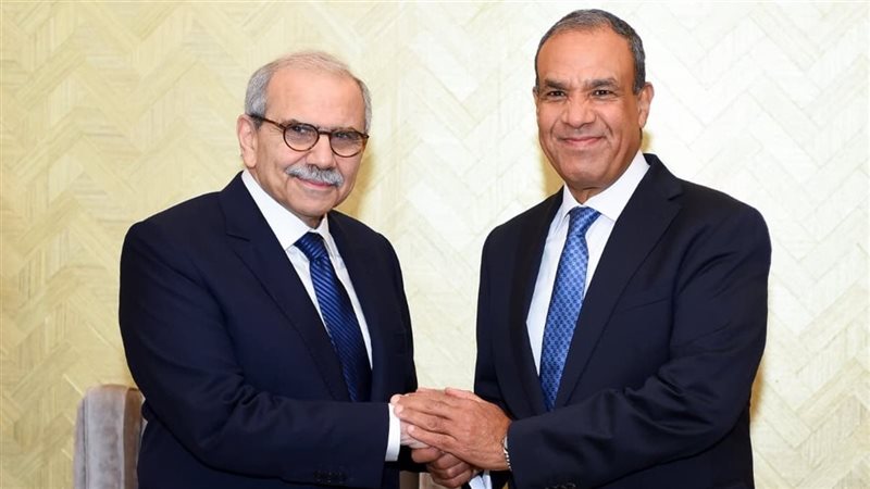 وزير الخارجية يلتقي رئيس وزراء لبنان