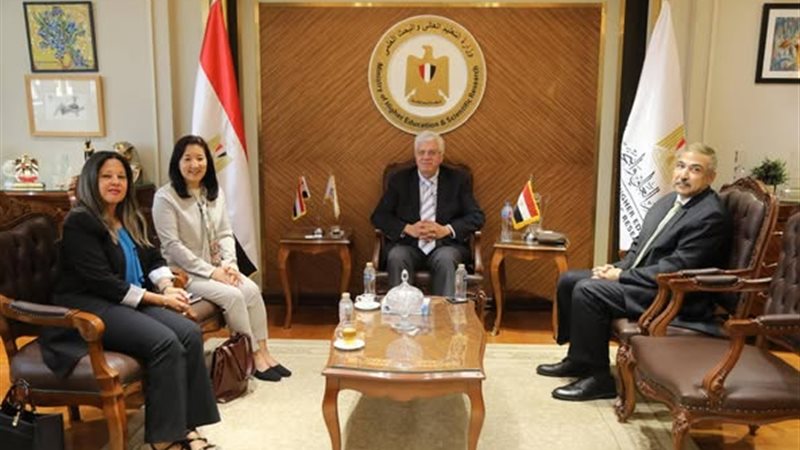 خلال اللقاء 