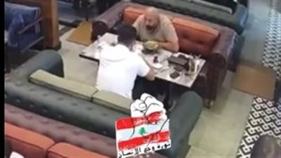 كاميرات المراقبة توثق لحظات مرعبة.. اغتيال رئيس نادي تركي أمام الجميع (فيديو)