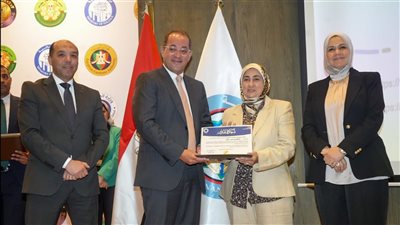 وزير المالية يكرم 6 مأموريات ضريبية حققت نتائج متميزة