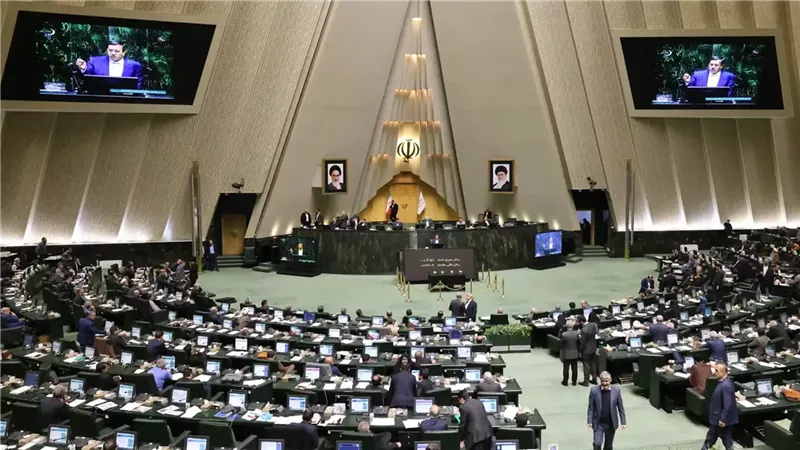البرلمان الإيراني