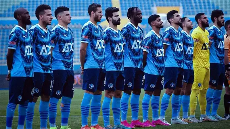 بيراميدز