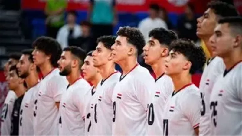شباب الطائرة