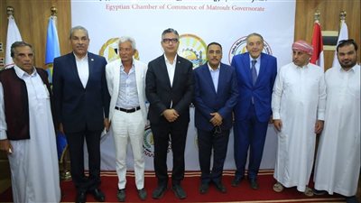 وزير التموين ومحافظ مطروح يفتتحان سوق اليوم الواحد وأهلاً مدارس بأسعار مخفضة