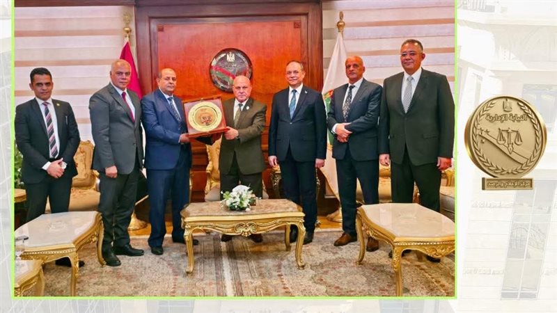 خلال استقبال المستشار محمد الشناوي لمدير المكتب الفنى 