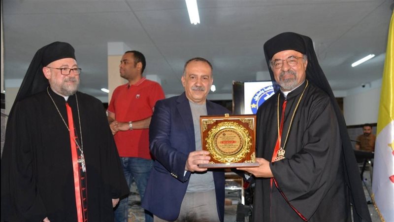 بطريرك الكاثوليك ومحافظ أسيوط