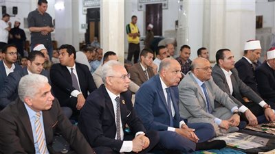 محافظ المنيا يشهد احتفال الأوقاف بالمولد النبوي الشريف بمسجد صلاح الدين