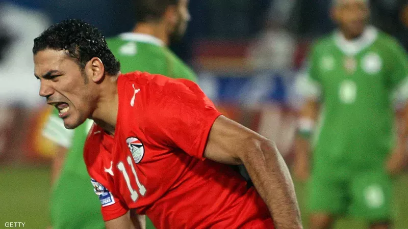 عمرو زكي