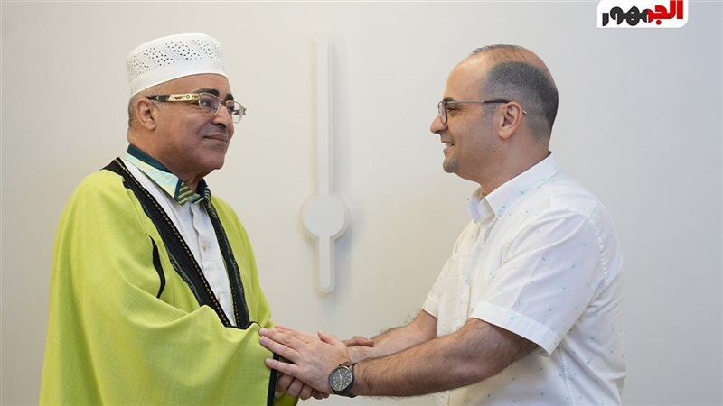 رئيس تحرير موقع الجمهوريستقبل الشيخ صلاح الجمل 