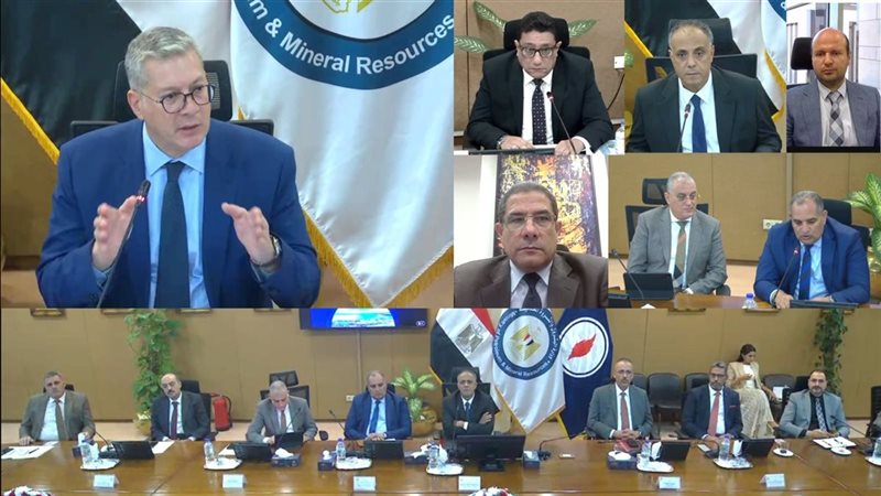 المهندس كريم بدوى وزير البترول 
