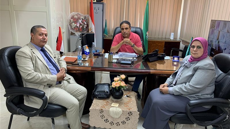 وكلاء وزارة التموين بالفيوم اثناء اللقاء