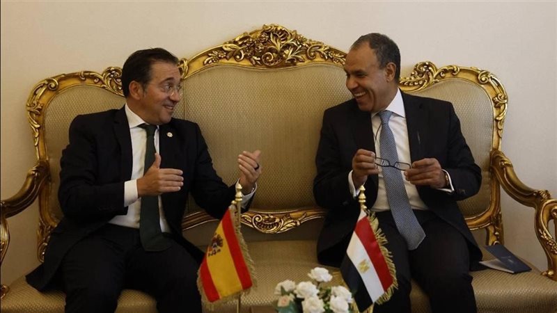 وزير الخارجية ونظيره الإسباني