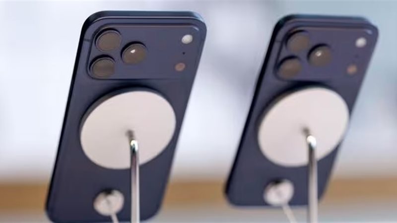 iPhone 17