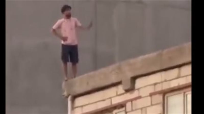 الدفاع المدني ينقذ شاب عراقي من محاولة انتحار