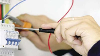 ضبط 1166 قضية سرقة تيار كهربائي خلال 24 ساعة