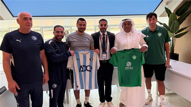 بيراميدز والأهلي السعودي