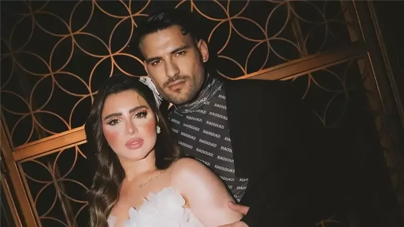 مسلم وزوجته يارا تامر