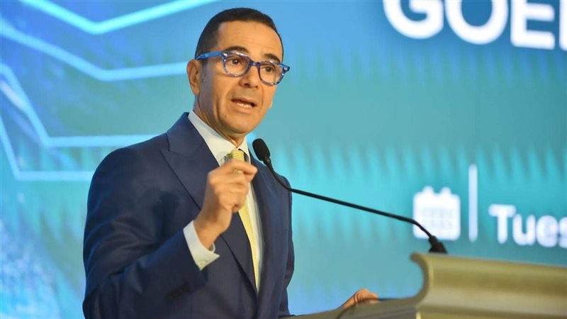 حسن الخطيب، وزير الاستثمار والتجارة الخارجية،