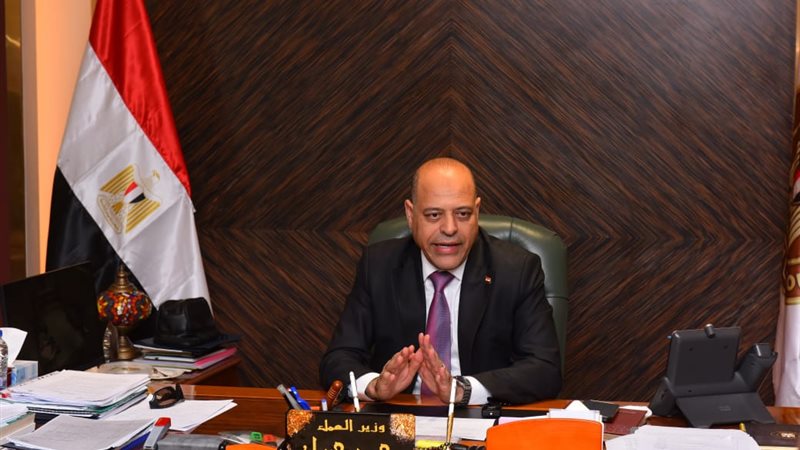 وزير العمل