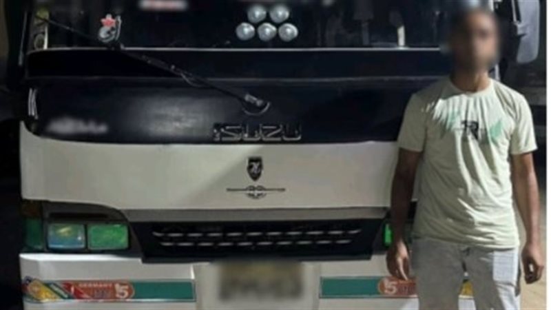 السائق عقب ضبطه 