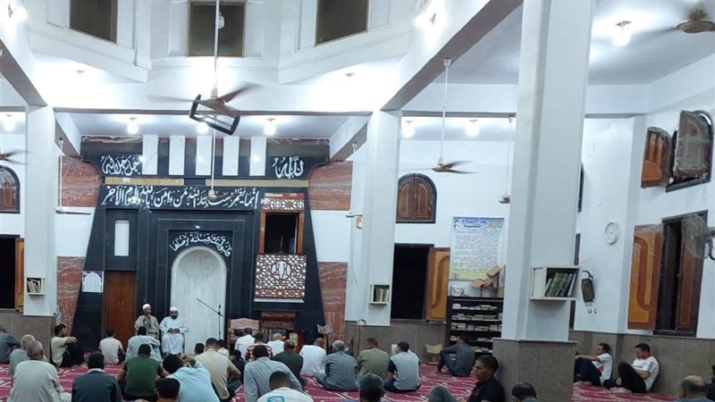 اثناء ندوة أوقاف الفيوم