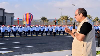 طمأنة وردع.. خبير مصري يكشف 7 رسائل من الرئيس السيسي للداخل والخارج