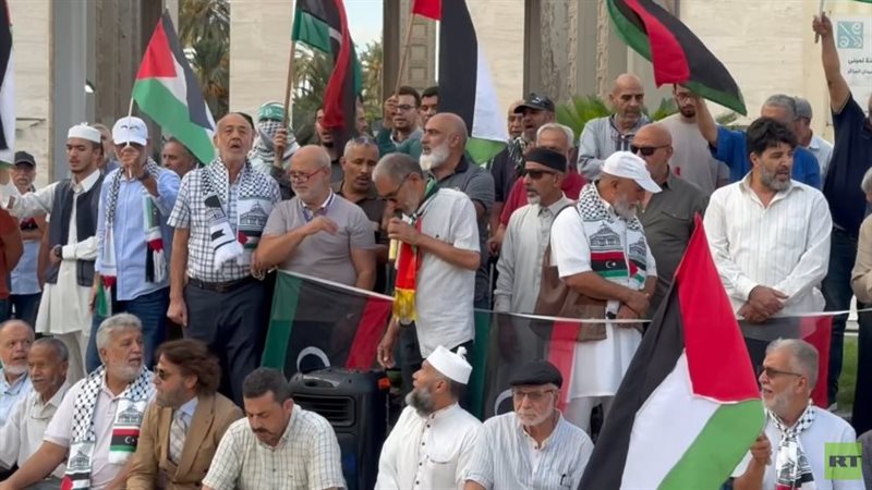 تظاهرة حاشدة في طرابلس