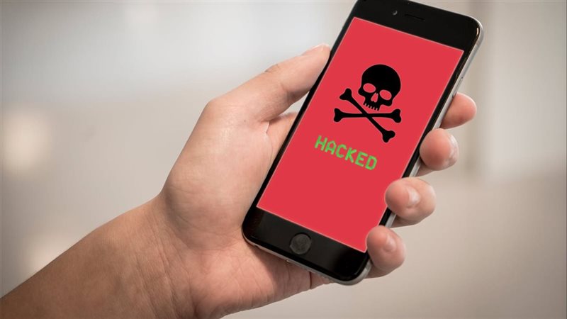 اختراق الآيفون