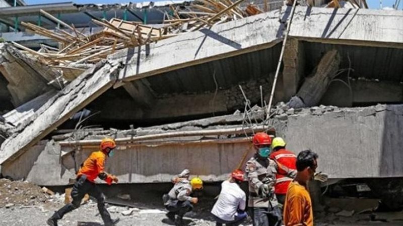 ماذا حدث في مدرسة جاوة الشرقية بإندونيسيا؟