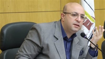 محافظ بني سويف يوجه بحل شكاوى المواطنين ويتابع تنفيذ التوصيات بحزم