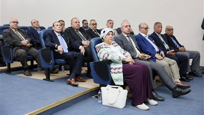 مشروع التتبع الدوائي ينطلق بحوار موسع بين الهيئة ونقابات الصيادلة 