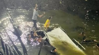 ننشر بالأسماء .. مصرع فتاة وإصابة 10 آخرين في حادث انقلاب باص علي طريق دكرنس