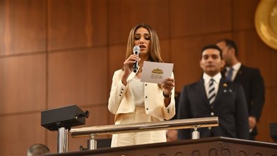 بعد أداء اليمين الدستورية.. النائبة إنجي نصيف: الفصل التشريعي الثاني يأتي في مرحلة فارقة