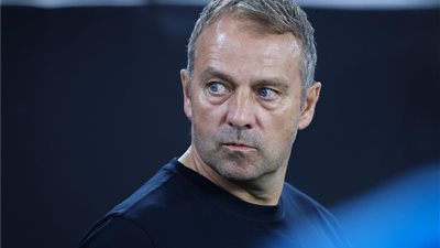 برشلونة يستأنف ضد طرد فليك قبل الكلاسيكو المرتقب أمام ريال مدريد