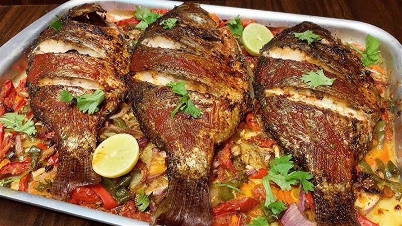 صينية سمك بلطي بالخلطة اللذيذة 