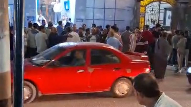 صورة من أمام المستشفي 