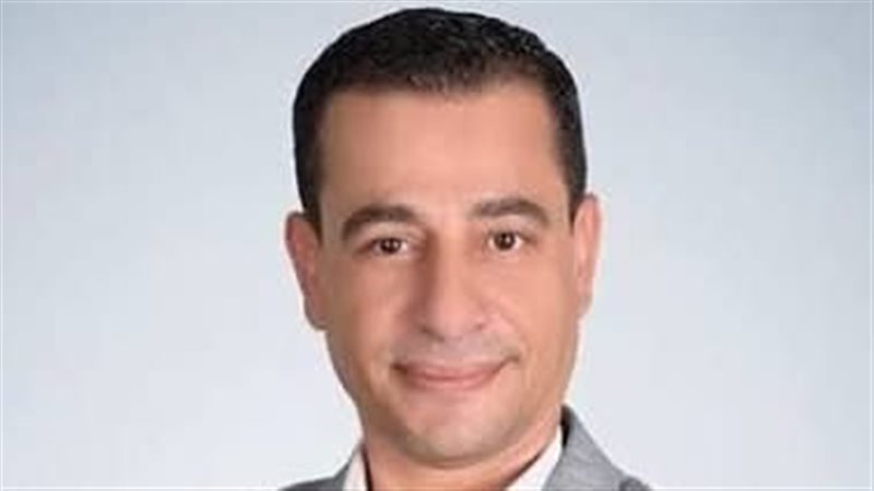 الفنان هشام عطوة