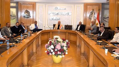  شُعبة المحاجر تُكرِّم شركـات تجاوزت صادراتها 2 مليون دولار.. وتختار نائب جديد