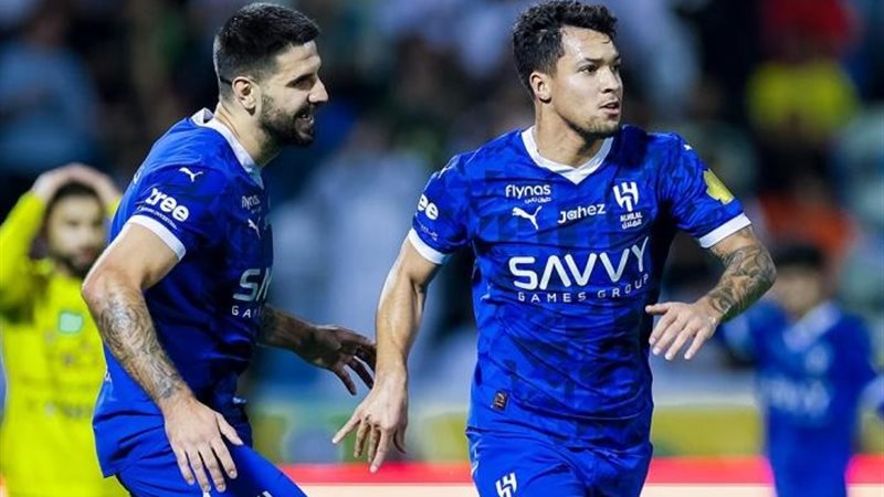الهلال والسد