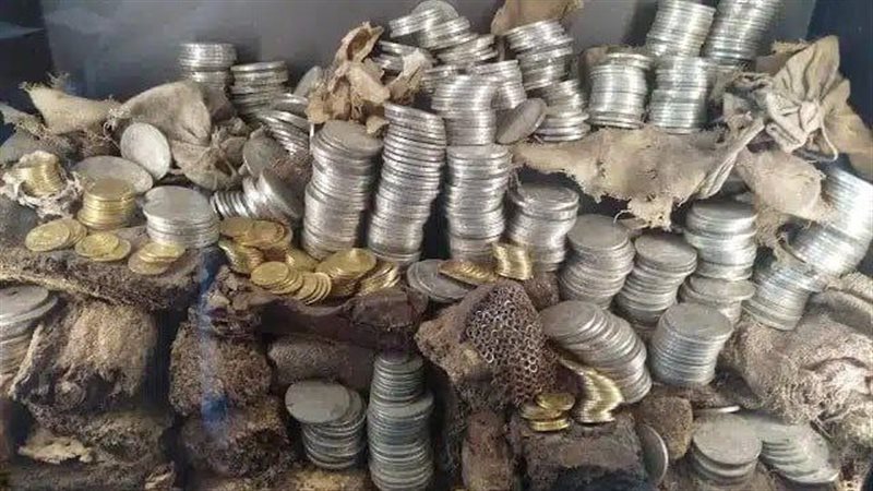 مجموعة من القطع الأثرية