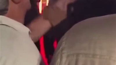 سميح ساويرس يعتدي على محمد رمضان في مهرجان الجونة.. إيه اللي حصل؟