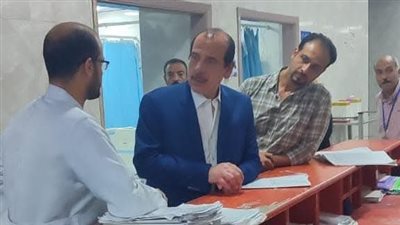 نائب وزير الصحة يتفقد المستشفى العام بحلوان ويوجه بالتحقيق في المخالفات