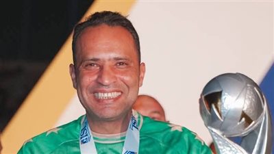 من داخل المطار.. أول تعليق من مؤمن سليمان بعد شائعة “الوفاة القلبية”