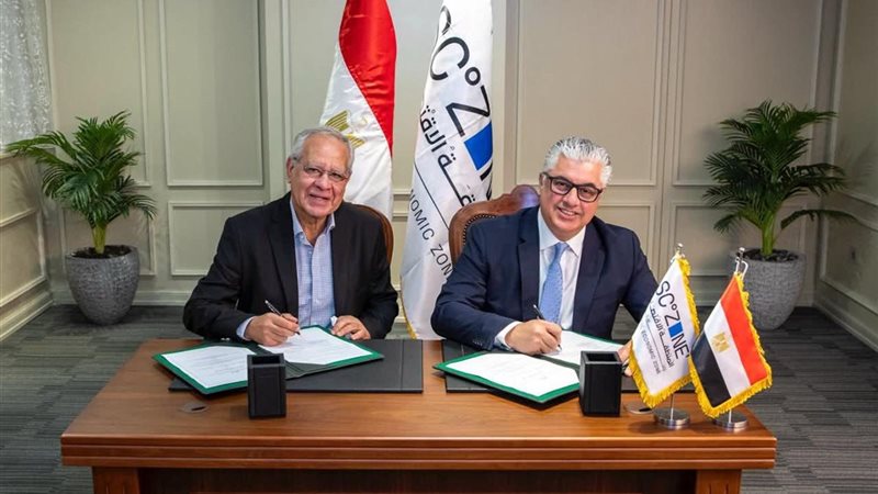 فعاليات توقيع العقود