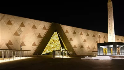 المشرف العام الأسبق على المتحف المصري الكبير يُبرز دلالات مشاركة 79 وفدًا رسميًا