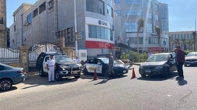 تمركزات أمنية بالشوارع 
