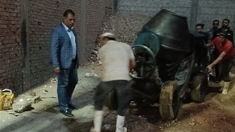رئيس حى غرب عقب ضبط خلاطة بناء