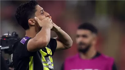 ريمونتادا مجنونة.. الاتحاد يخطف التعادل 4-4 بعشرة لاعبين أمام الخليج