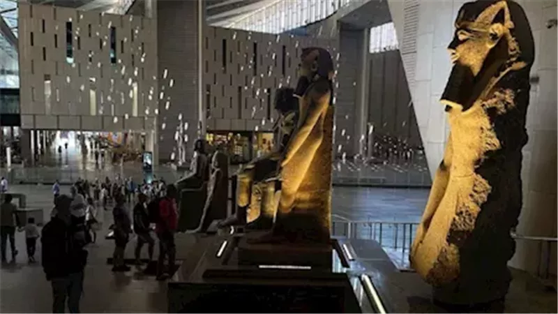 المتحف المصري الكبير