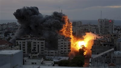 وسائل إعلام فلسطينية: قصف إسرائيلي يستهدف المناطق الشرقية لمدينة غزة